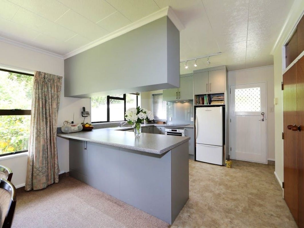 243A Warwick Road, Mayfair, Hastings - Carousel 2