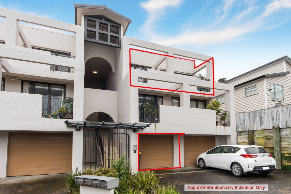 24/8 Monte Cassino Place, Birkdale, Auckland - Carousel 1