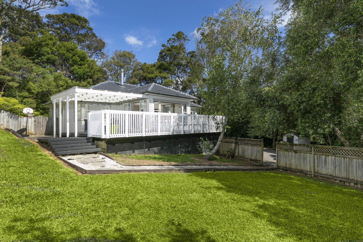 9 The Close, Greenhithe, Auckland - Carousel 2
