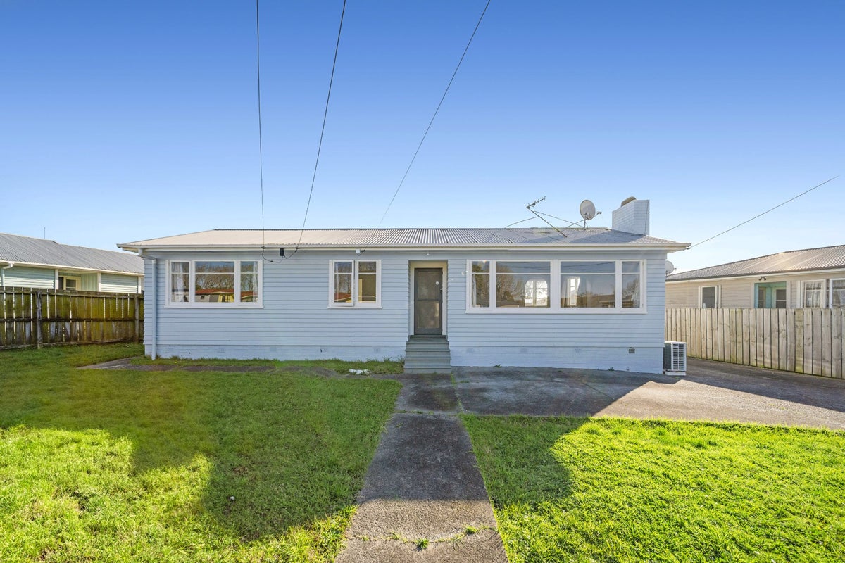 7 Williams Crescent, Otara, Auckland - Carousel 1