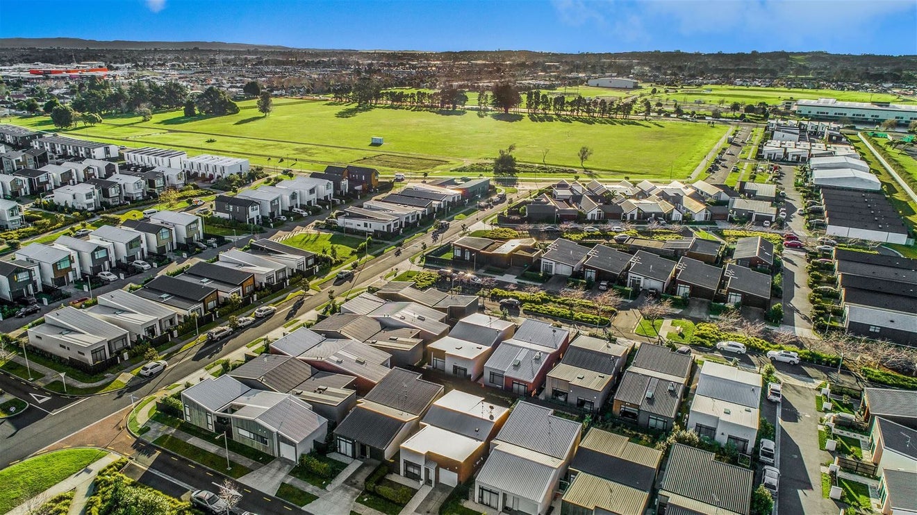17 Liberation Road, Papakura, Papakura - Carousel 19