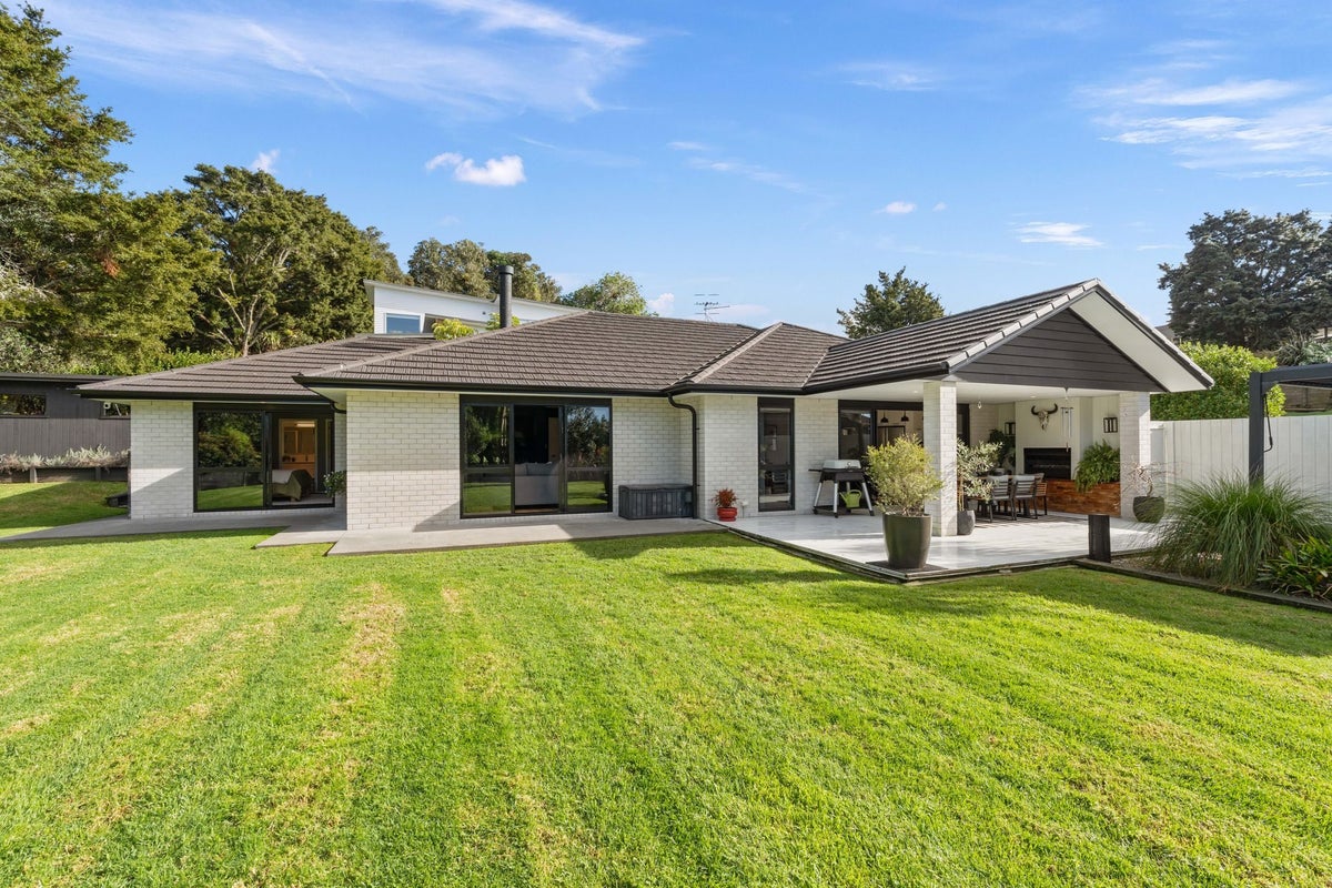 11 Angus Lane, Kamo, Whangarei - Carousel 1