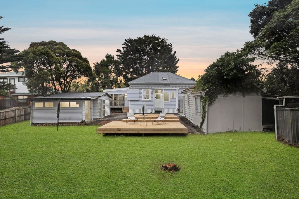 64 Tamaki Avenue, Otahuhu, Auckland - Carousel 30