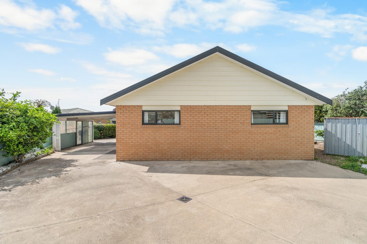 9 Harvard Court, Melville, Hamilton - Carousel 11