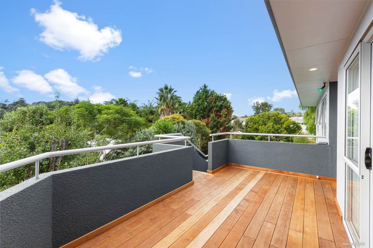 2/46 Lauderdale Road, Birkdale, Auckland - Carousel 1
