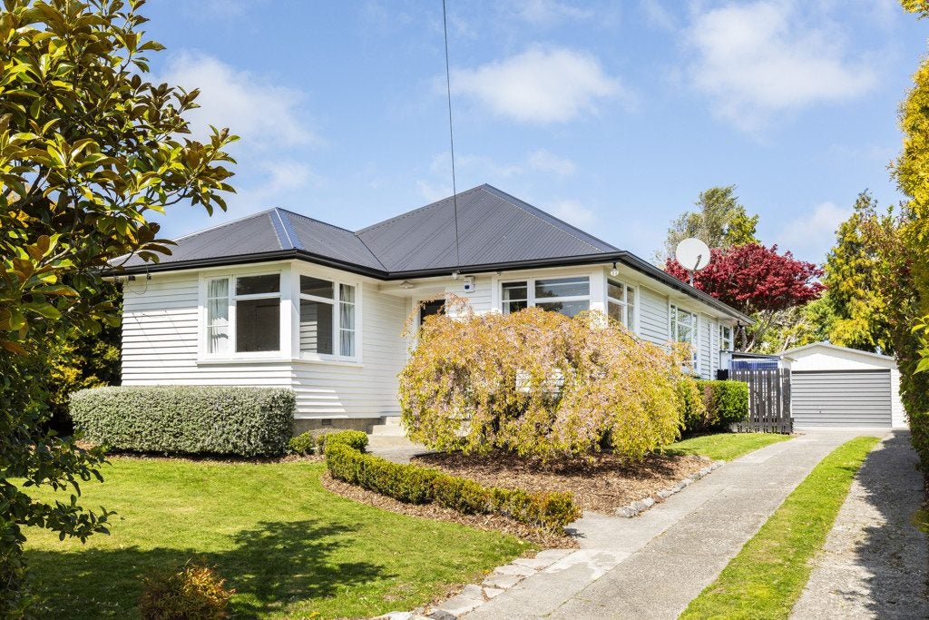 46 Gregan Crescent, Burnside, Christchurch - Carousel 1
