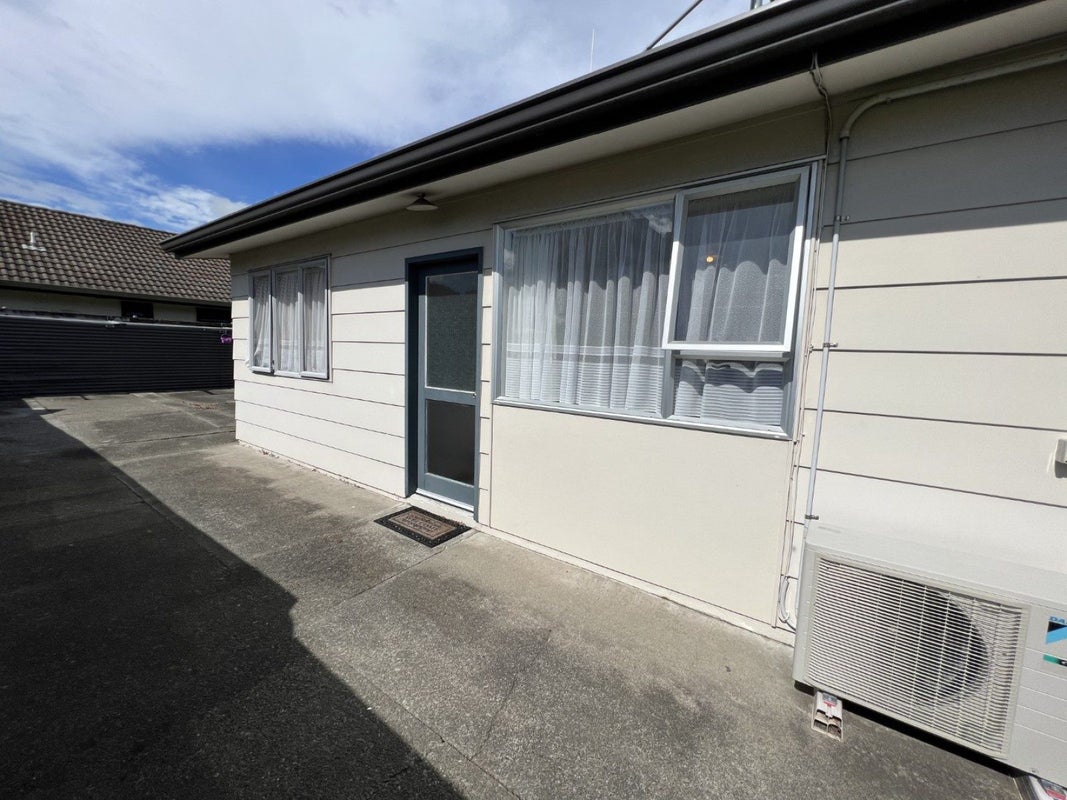 65 Linton Street, West End, Palmerston North - Carousel 1