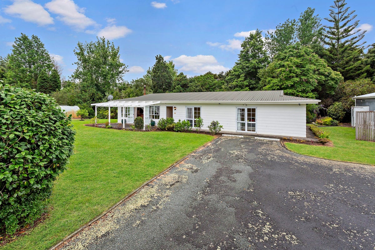 72 Tara Road, Kaiwaka - Carousel 21