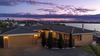 155 Omaha Drive, Warkworth - Carousel 1