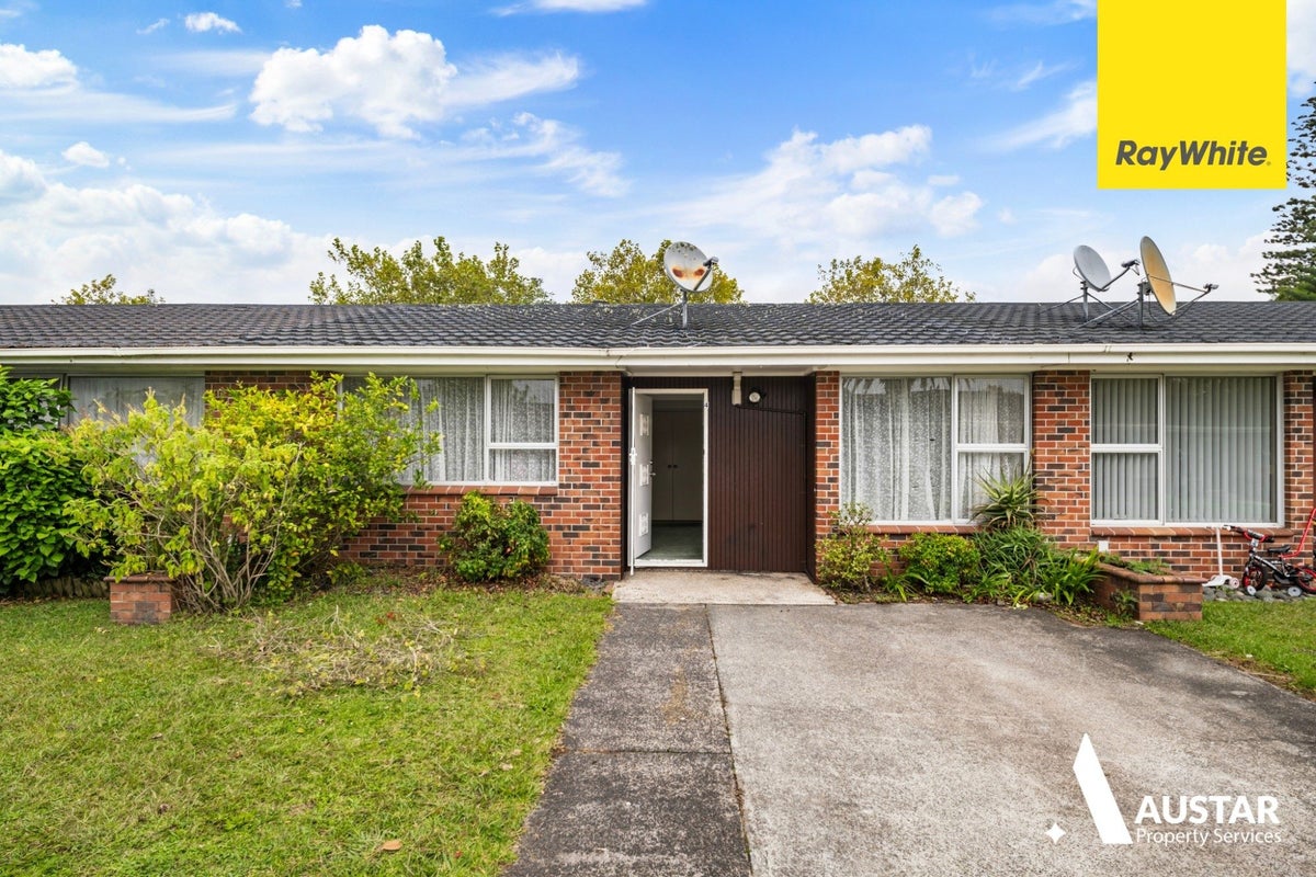 4/1 Pine Street, New Lynn, Auckland - Carousel 1
