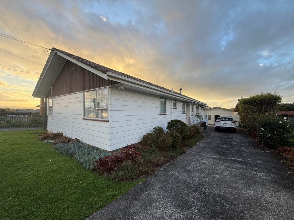 9 Matata Street, Blockhouse Bay, Auckland - Carousel 1