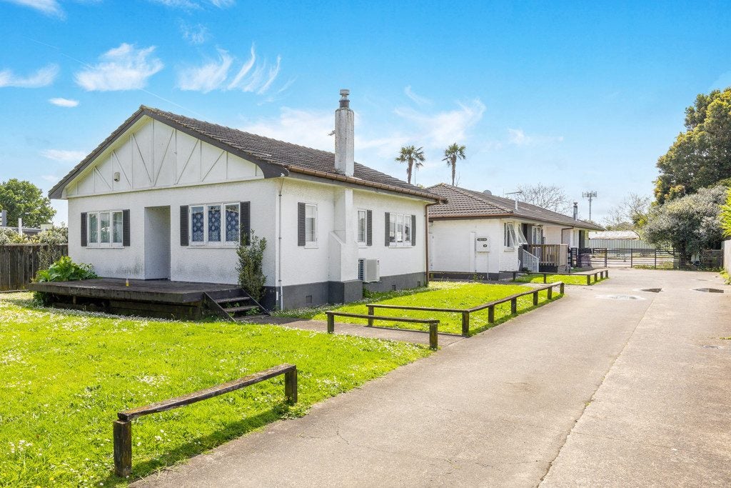 1/6 Manuroa Road, Takanini, Auckland - Carousel 2