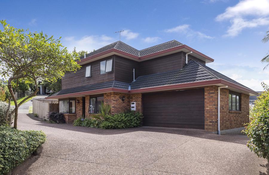 1/27 Luplau Crescent, Howick, Auckland - Carousel 1