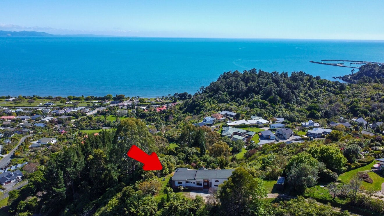 94 Bay Vista Drive, Takaka - Carousel 1