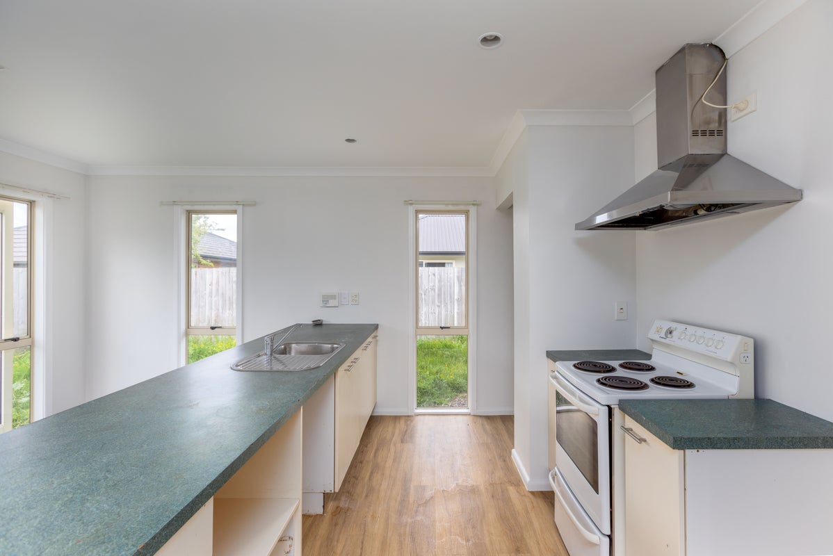 49 Farnborough Street, Aranui, Christchurch - Carousel 2