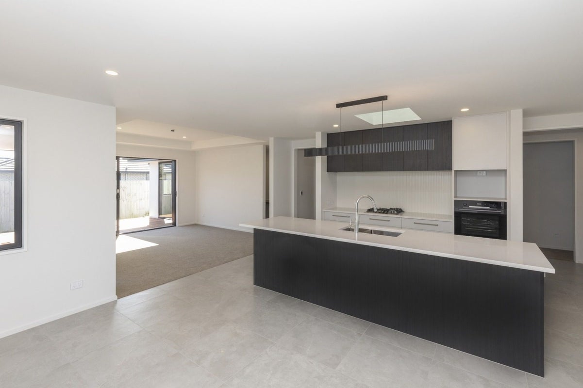 19 Timara Crescent, Marshland, Christchurch - Carousel 1