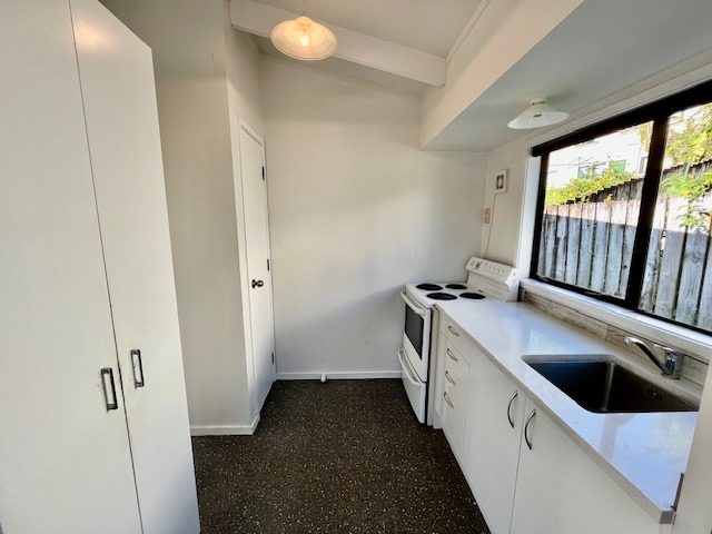 50 Sungrove Rise, Sunnyvale, Auckland - Carousel 2