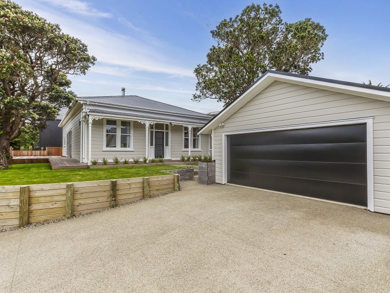 14 Middleton Road, Johnsonville, Wellington - Carousel 1