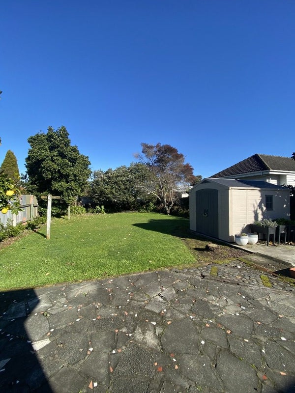 412 Lyndon Road East, Hastings, Hastings - Carousel 13
