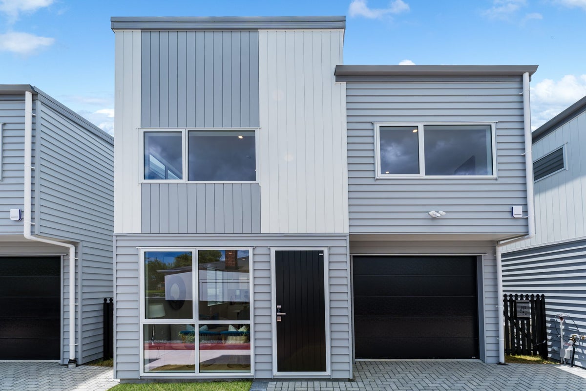 80C Matipo Road, Te Atatu Peninsula, Auckland - Carousel 1