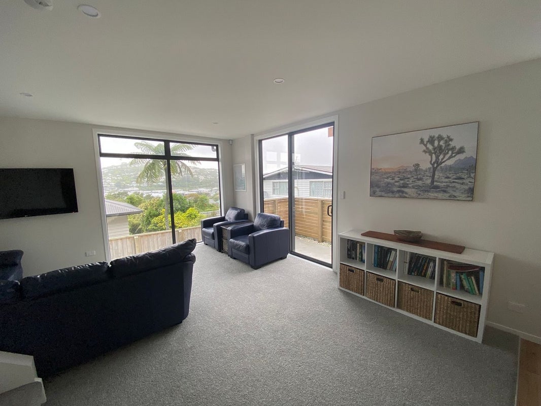 8/37 Woodland Rd, Johnsonville, Wellington - Carousel 2