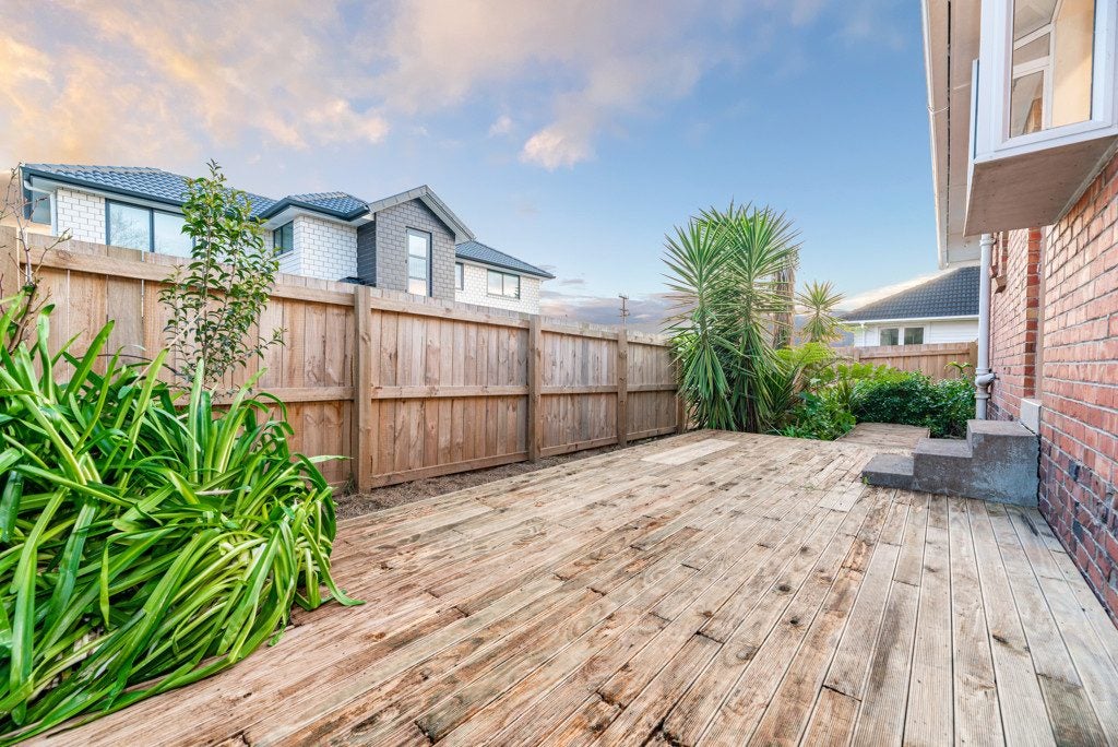 16 Toru Street, Te Atatu Peninsula, Auckland - Carousel 25