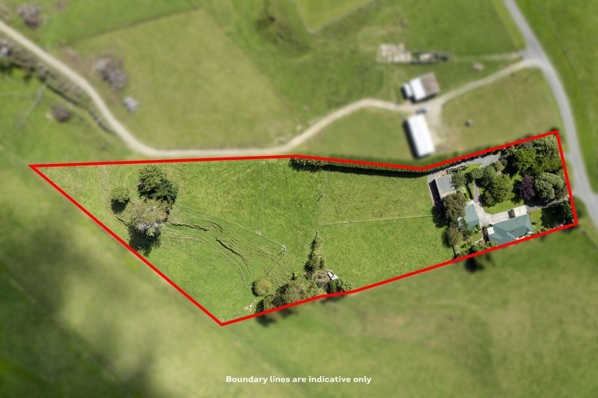 213 Kukutauaki Road, Koputaroa, Levin - Carousel 23