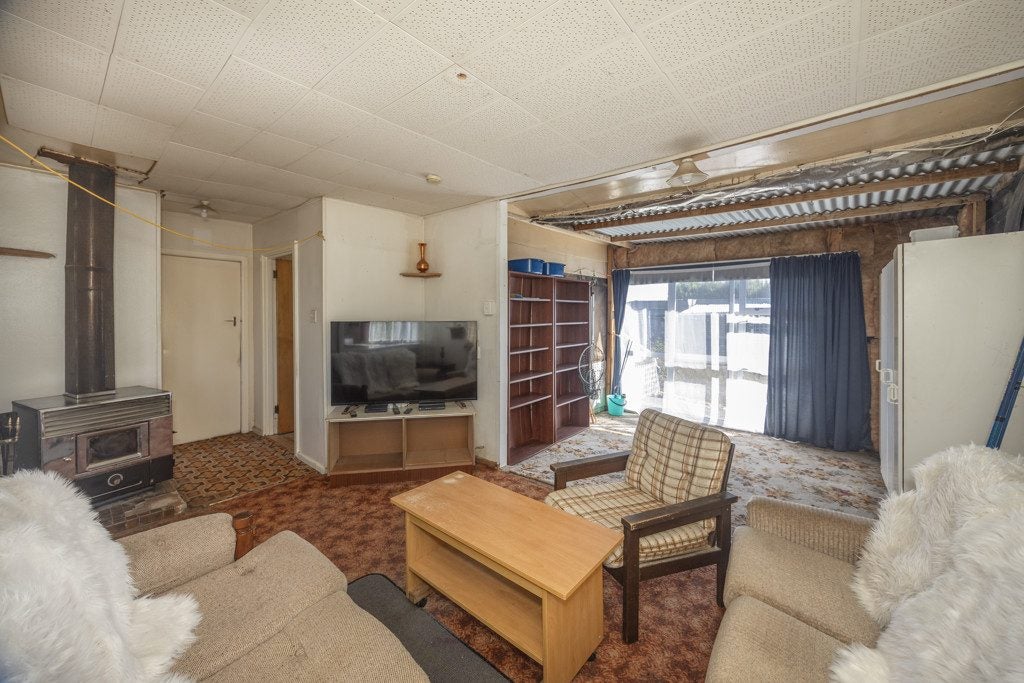37 Barr Street, Waitaki Bridge, Oamaru - Carousel 2