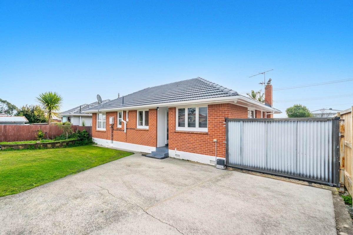 26 Clayton Road, Manurewa, Auckland - Carousel 2