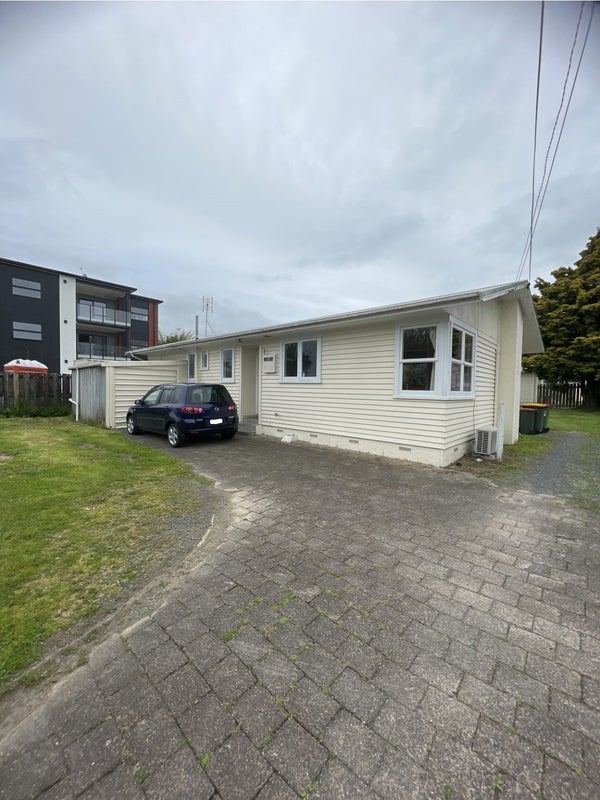 91 Aurora Terrace, Hillcrest, Hamilton - Carousel 1