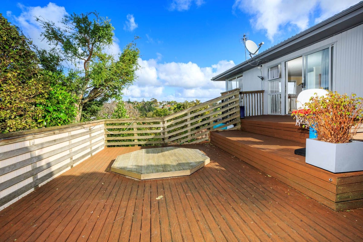 95 Weatherly Road, Torbay, Auckland - Carousel 20