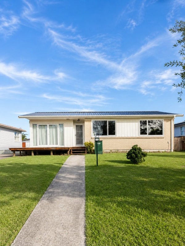 80 Riverpark Crescent, Henderson, Waitakere City, Auckland - Carousel 1