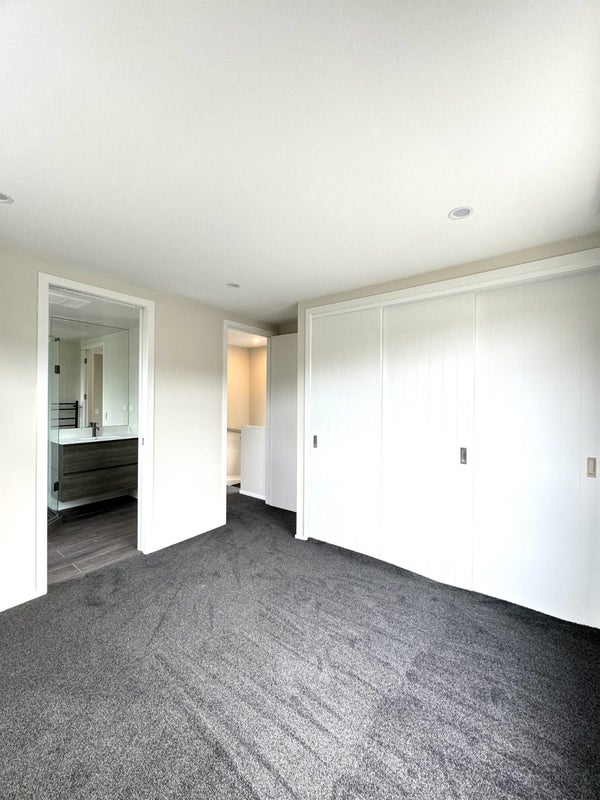 1 Camelot Place, Glenfield, Auckland - Carousel 13