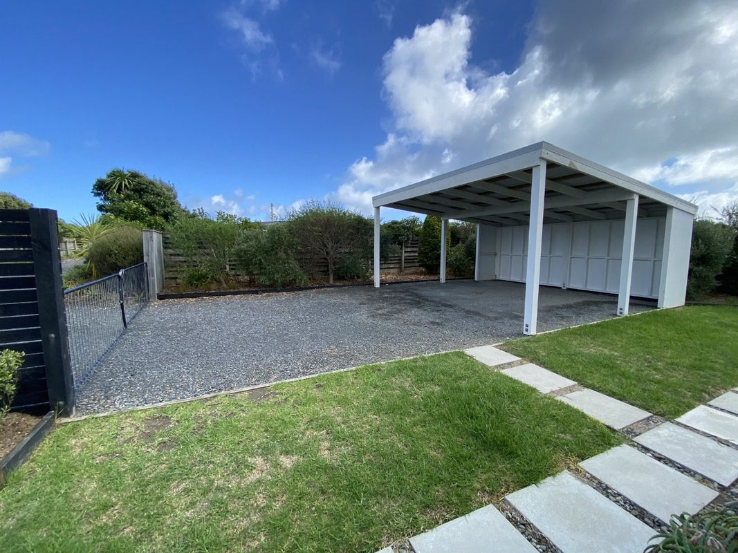 48/48A Kent Avenue, Waitarere Beach, Levin - Carousel 13