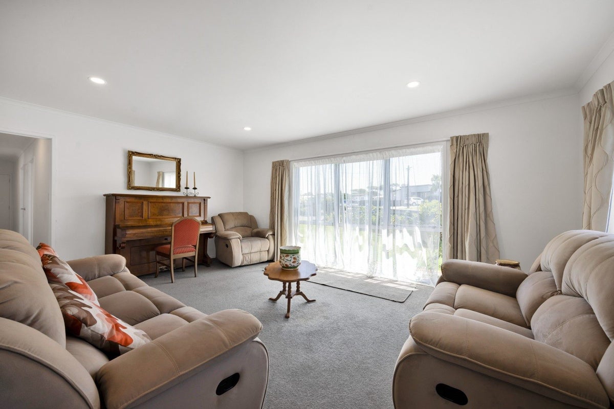 17 McNaughton Street, Waitara, Waitara - Carousel 2