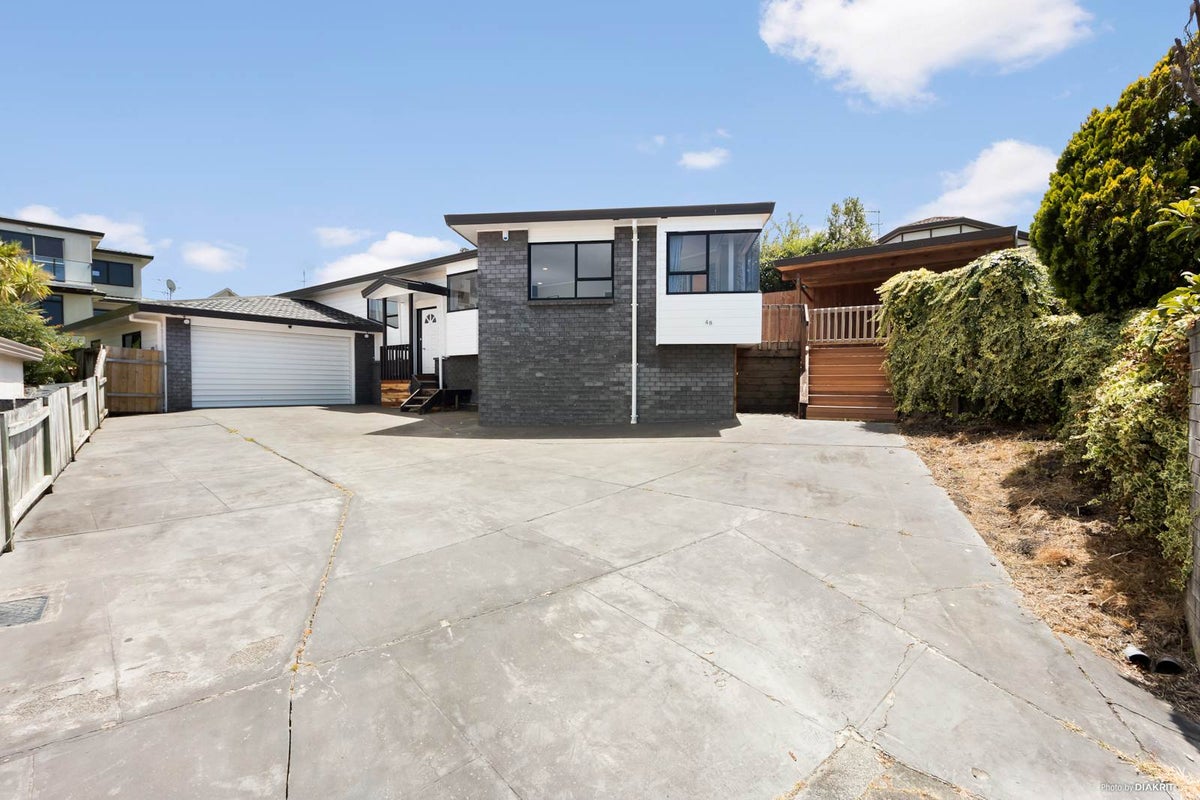 48 Whiting Grove, West Harbour, Auckland - Carousel 22