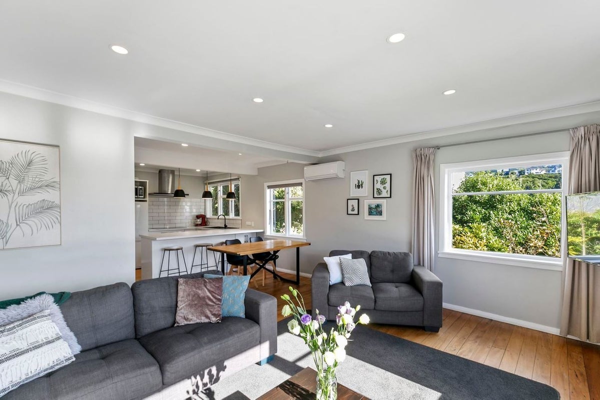 59 Clarence Street, Brooklyn, Wellington - Carousel 2