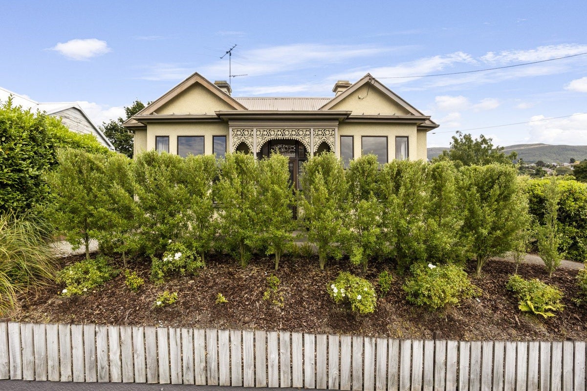 71 Nairn Street, Kaikorai, Dunedin - Carousel 1