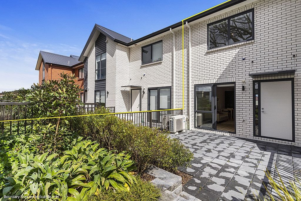 24 Nganui Avenue, Conifer Grove, Auckland - Carousel 1