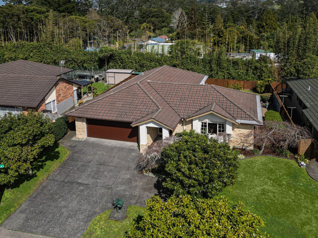 94 Summerland Drive, Henderson, Auckland - Carousel 37