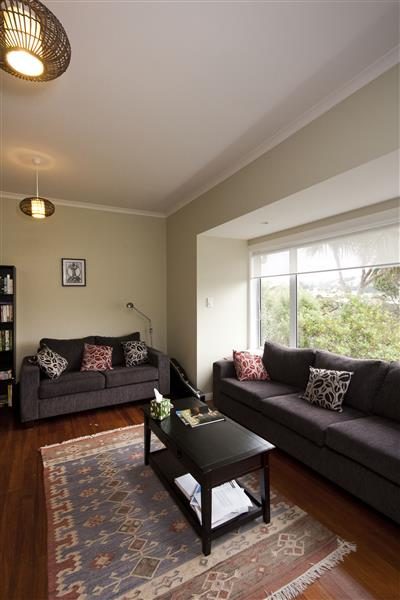 5 Rodney Street, Northland, Wellington - Carousel 1