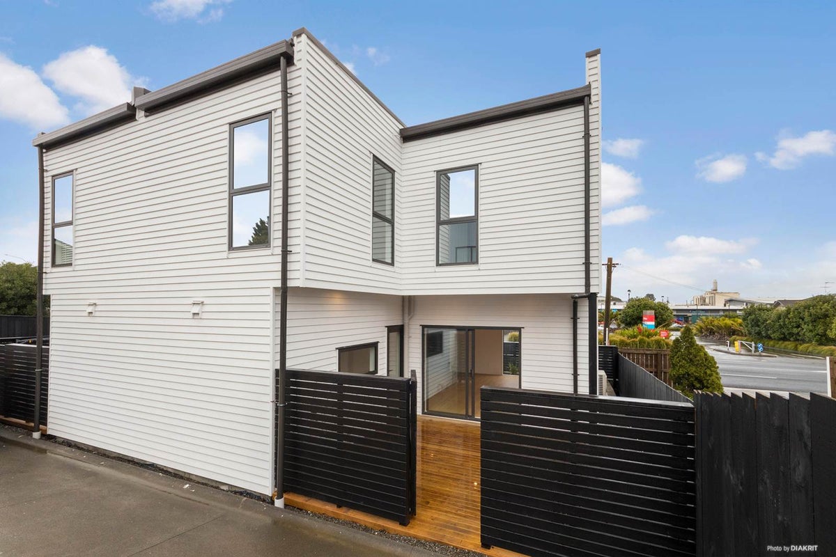 690B Mount Albert Road, Royal Oak, Auckland - Carousel 2