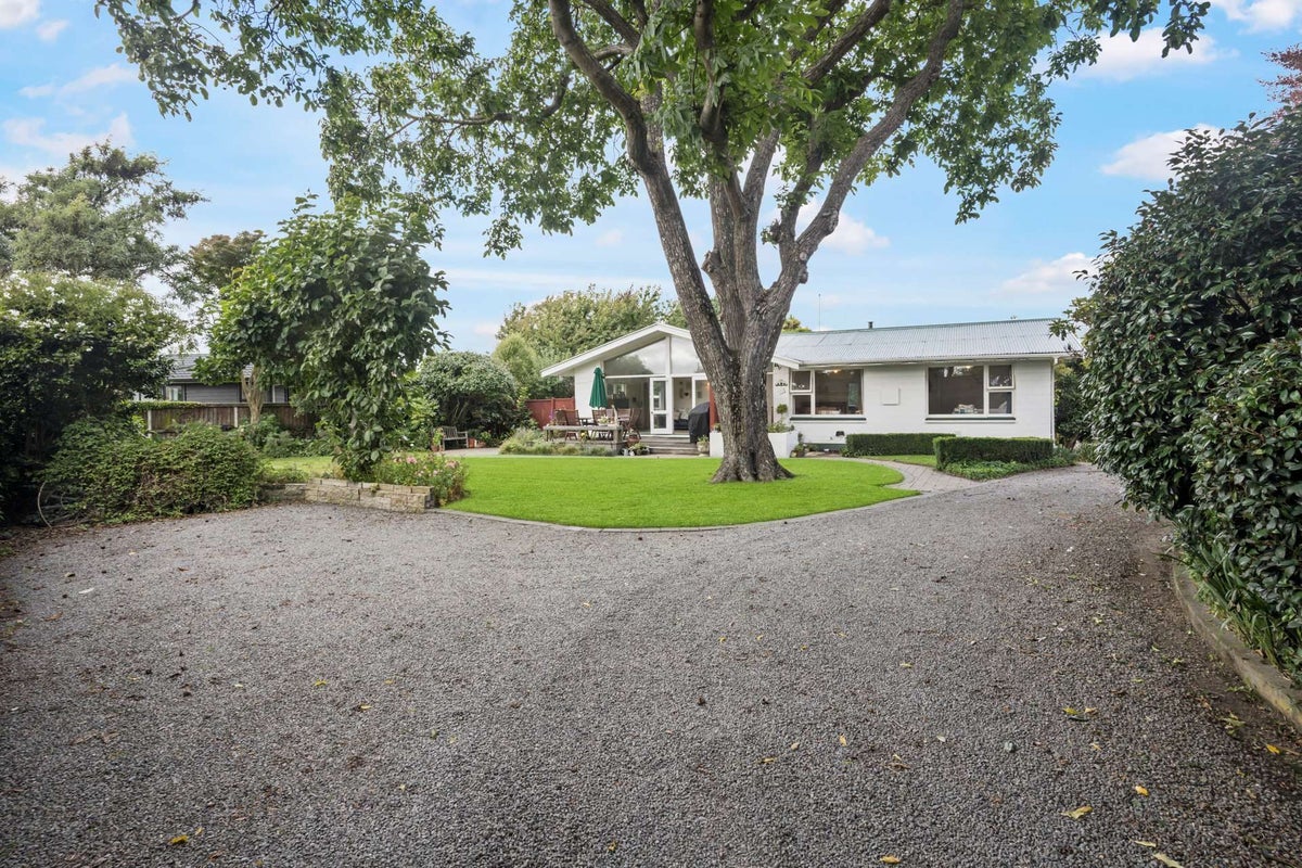 302A Greers Road, Bishopdale, Christchurch - Carousel 2
