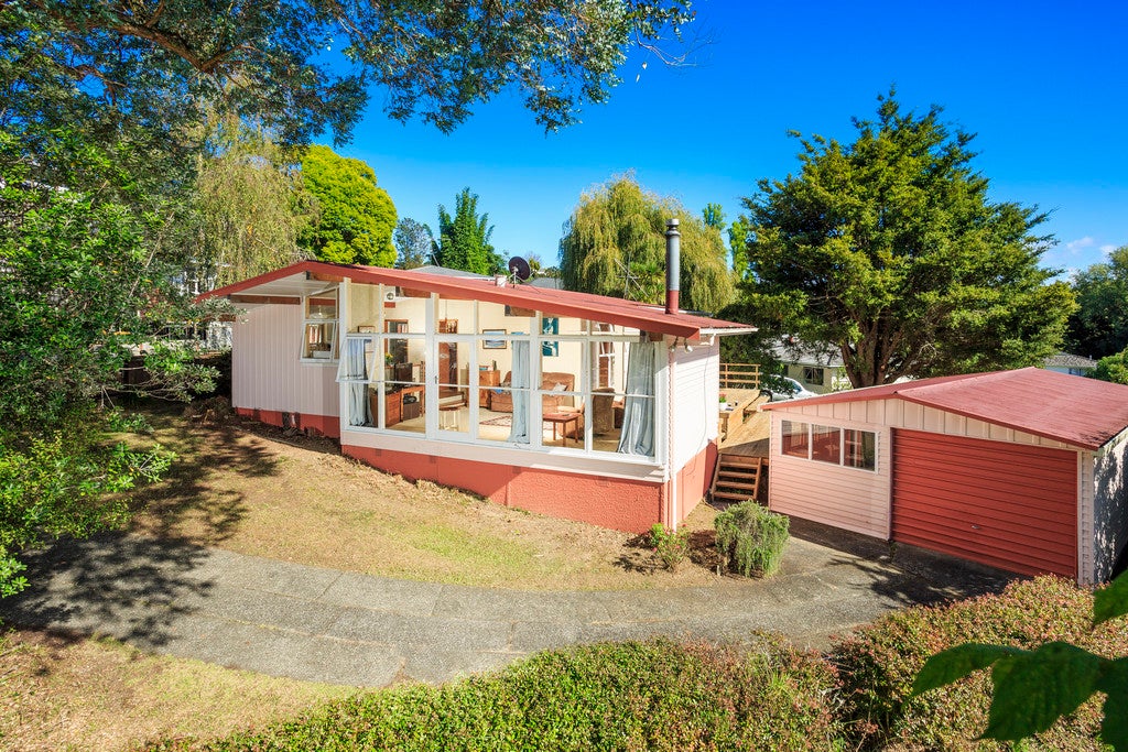 14 Beeche Place, Birkdale, Auckland - Carousel 2