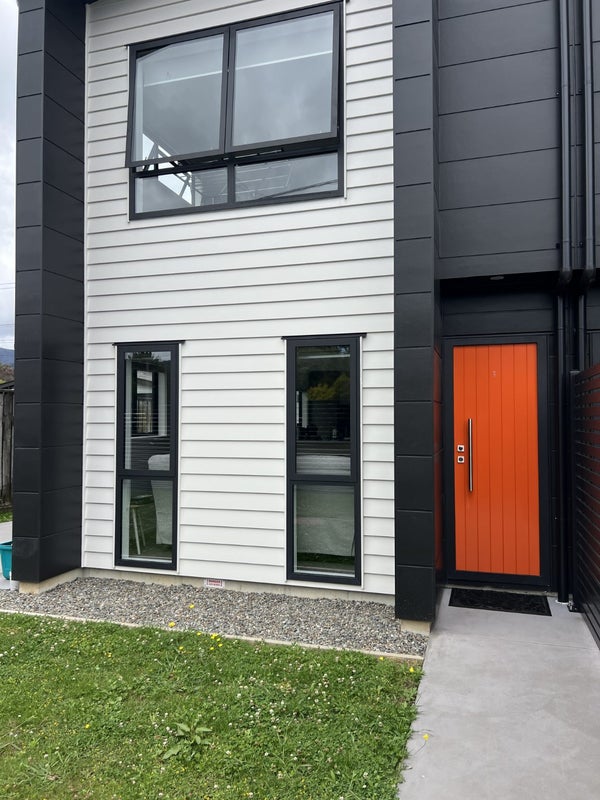 11A MacLean Street, Wallaceville, Upper Hutt - Carousel 1