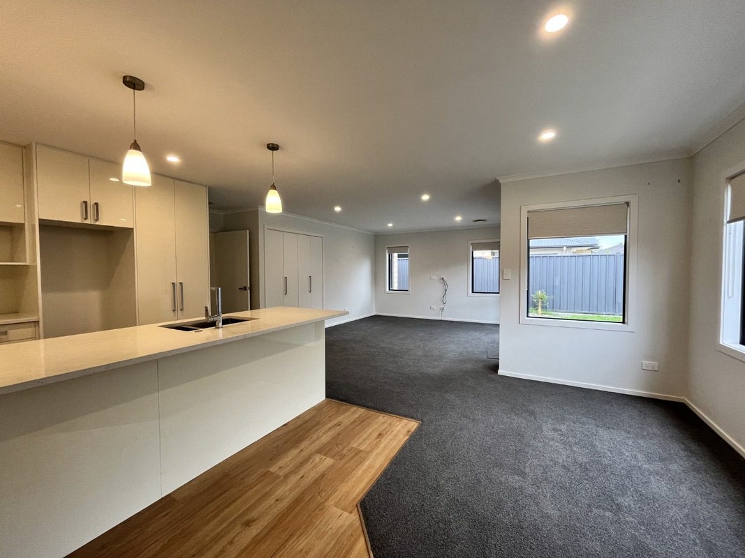 33A Park Road, Greenmeadows, Napier - Carousel 2