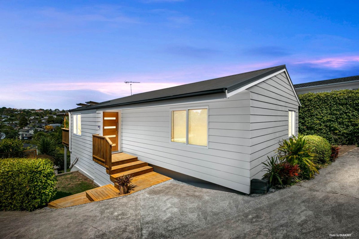56A Thatcher Street, Mission Bay, Auckland - Carousel 1