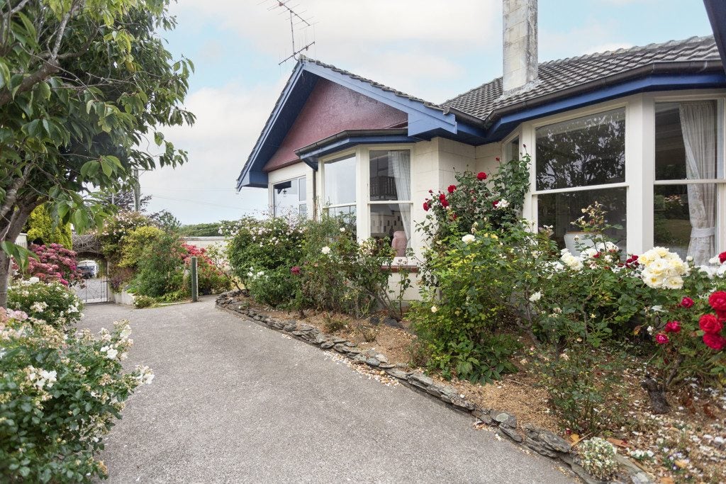 38 Mersey Street, South Hill, Oamaru - Carousel 1