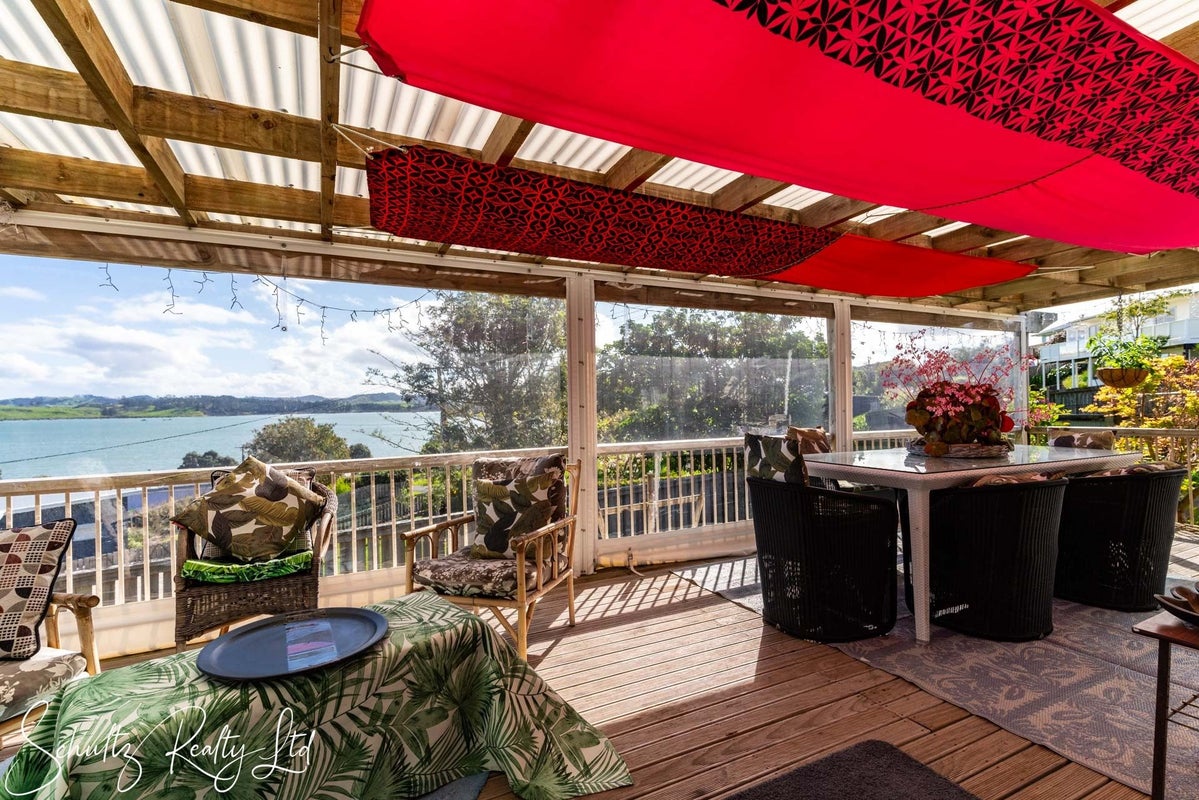 10 Oxford Street, Whakapirau, Maungaturoto - Carousel 2