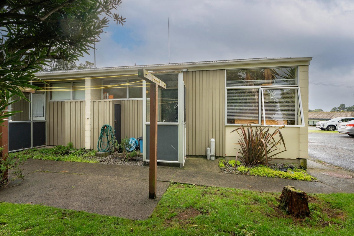 6/20 Riverlea Road, Riverlea, Hamilton - Carousel 2